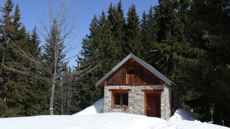 Le beau petit Chalet de Lachat.