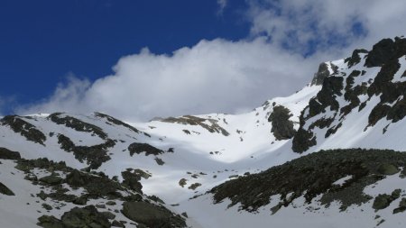 ... vers la Cime de la Jasse, tout là-haut.