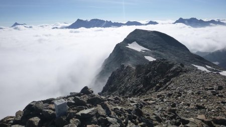 Ormelune et la mer de nuages sur l’Italie