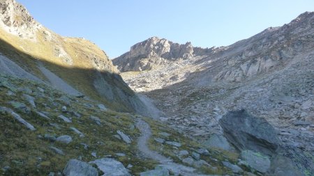 La suite de l’itinéraire vers le col de la Masse