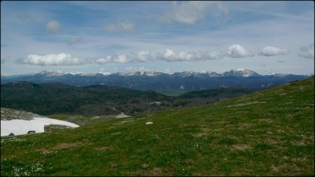 Crête du Vercors, du col du Serre de Montué.