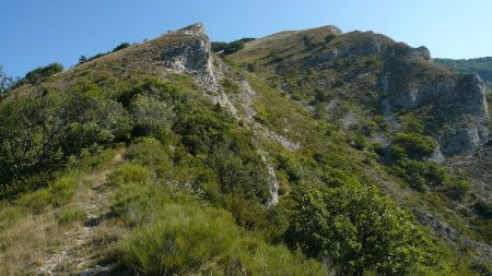 Du Col de Pierre Rouge, regard sur la combe raide.