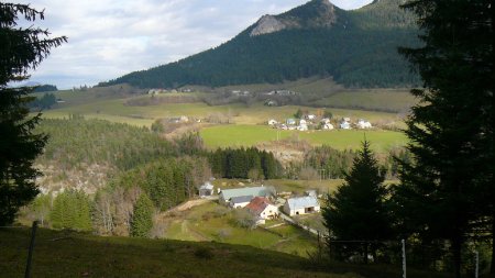 Rayon de soleil sur les Donnets et les Volants.