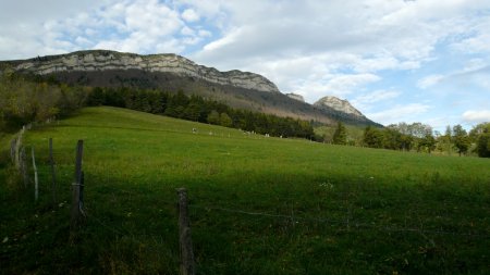 La vision sur la Montagne de la Pale, peu après le départ au-dessus d’Audières.