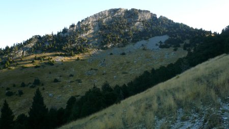 De la Source de Freidière. Le Rocher de la Fenêtre.