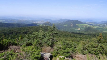 Sommet sud, Le Puy, Peyre de Bard, mont Rouge, mont Chanis.