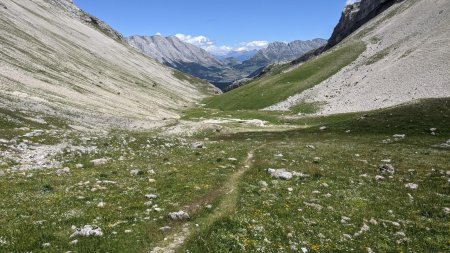 Descente du vallon de Charnier.