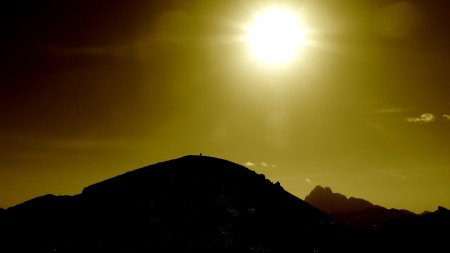 Le sommet et le Viso à contre-jour.