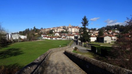 Pont Gavé et le bourg