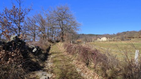 Arrivée au hameau du Verdier.