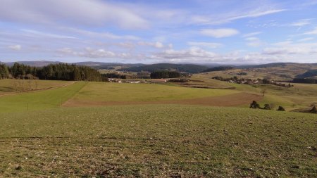 Vallée de la Semène et crêt de Chaussitre.