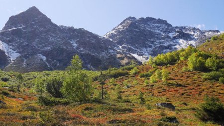 Vue vers l’amont, du côté des pointes de Foglietta et du Grand Soliet.