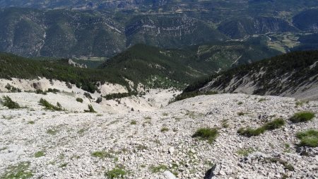 Tout en bas, le point de départ du versant nord par St-Basile.