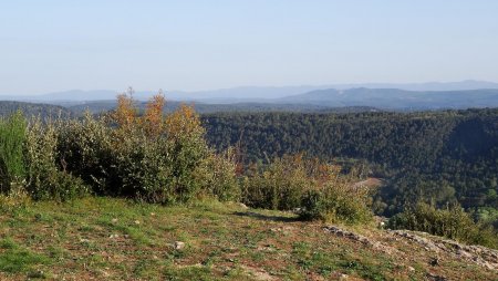 La vue au sud depuis l’esplanade de la chapelle.