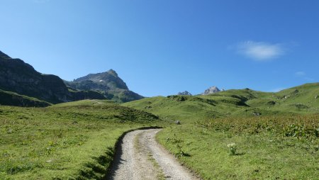 Vers la Grande Val