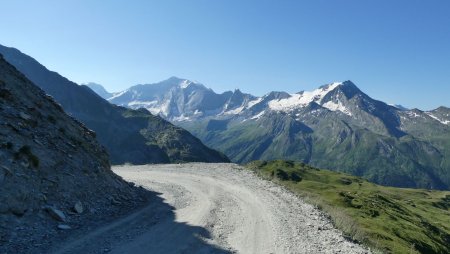 Vers le Col de la Frête (ou Chiaupe)