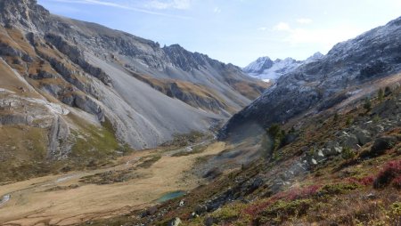 Coup de rétro sur le lac des Fées