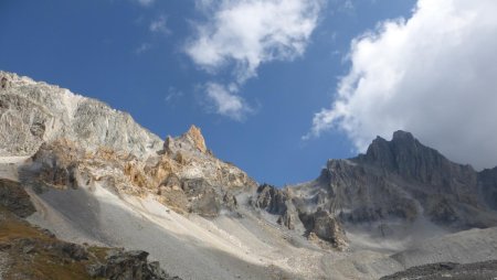 Pointe de Labby (3521m) et Pointe de la Gorma (3396m)