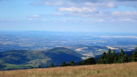 Vers les monts d’Or (G) et Lyon (D)