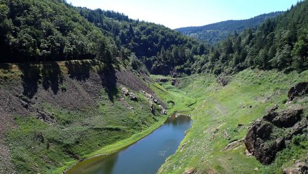 Le lac de retenue fait peine à voir