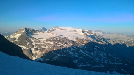 Le soleil se lève sur les Dômes de la Vanoise