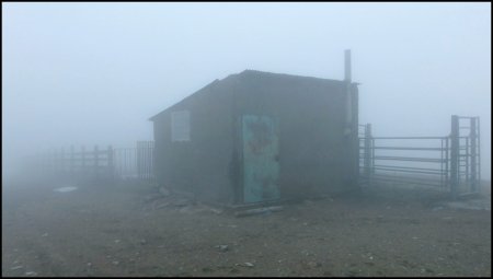 Retour au chalet d’alpage et l’enclos à vaches avant le lieu-dit Le Chauvet.