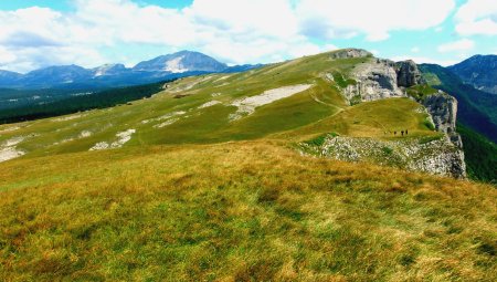 Point 1589m, 1620m, 1704m de la suite de la crête.