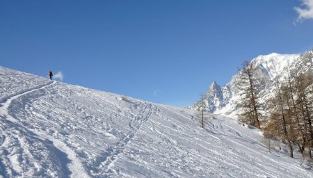 Sous le refuge Bonatti.