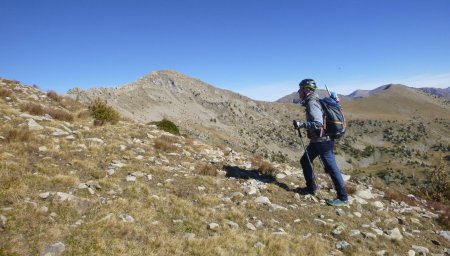 Montée avec vue sur la Sangraure