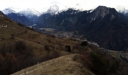 Ecrins qui domine le Bourg d’Oisans