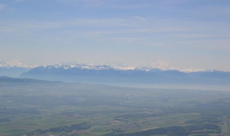 Massif des Alpes et le Léman.