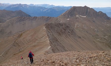 Descente du Mourre Froid par sa crête sud (direction le col de la Règue)