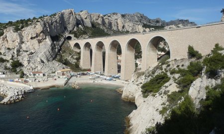 Viaduc et calanque de la Vesse