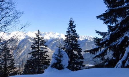 Vers les Aiguilles de la Balme