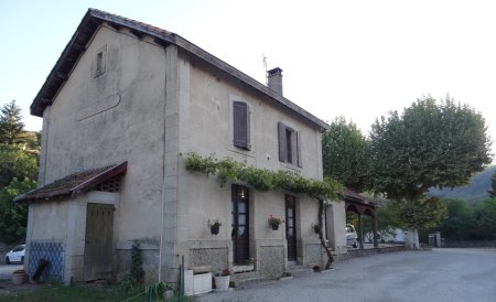 Ancienne gare du Pont de Chervil.