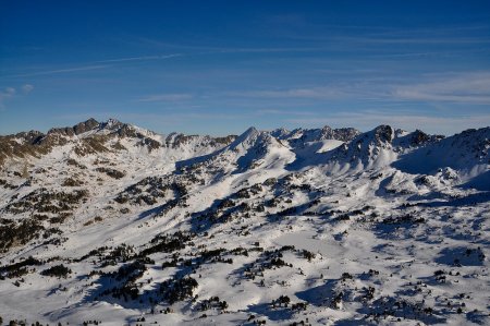 Du sommet du pic de Tracens, panorama sur les Quatre Termes,et Aygues-Cluses