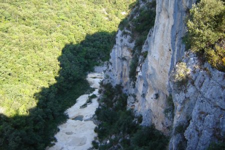 Vue du belvédère qui surplombe la «rivière».