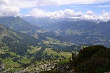 Vue en direction des Diablerets