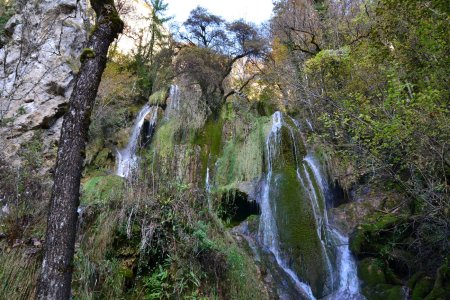 Partie basse de la Cascade de Syratus