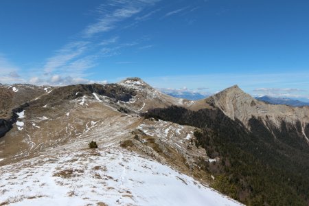 Descente sur le col de la Chante.