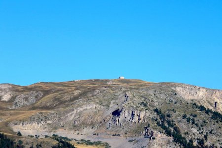 Le fort de Lenlon dans toute sa rotondité