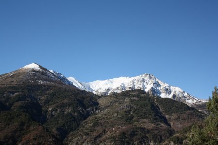 Si on zoome assez fort, on peut faire croire à un sommet himalayen :)