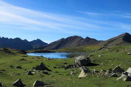 Lac de la Mine et crête du Chardonnet