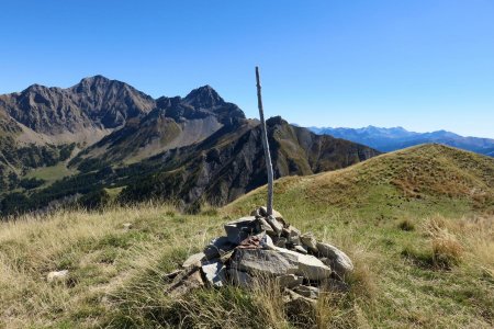 Le Petit Ferrant ; le Pouzenc et la Montagnette, le Joug de l’Aigle