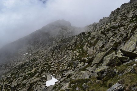 A l’approche du col, avec le Pic de Séron tout proche.