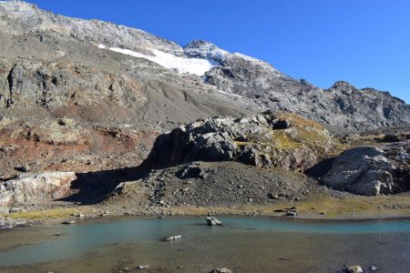 Ambiance vespérale au Lac de Balme Rousse.