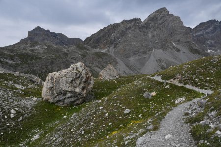 Monte Baueria (2960m) que je vais contourner par la droite (Nord)