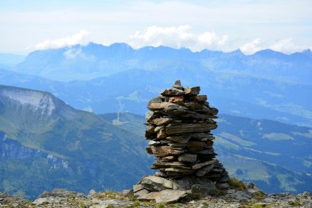 Le cairn au sommet de la pointe