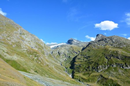 Retour au refuge et vue sur l’Ouille d’Arbéron