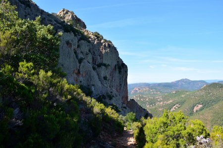 Descente vers le Ravin de Ste-Baume